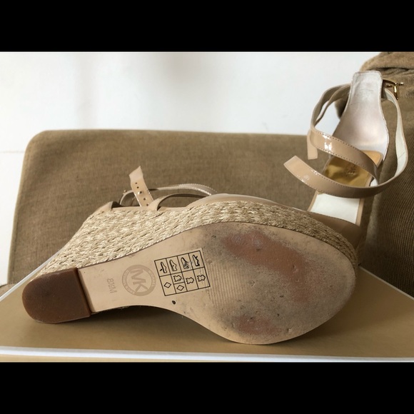 Michael Kors Platform Wedge Sandal size 8.5 - Picture 5 of 5